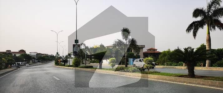 ڈی ایچ اے فیز 3 ۔ بلاک بی ڈی ایچ اے ڈیفینس فیز 3,ڈی ایچ اے ڈیفینس,اسلام آباد میں 1 کنال رہائشی پلاٹ 3.15 کروڑ میں برائے فروخت۔