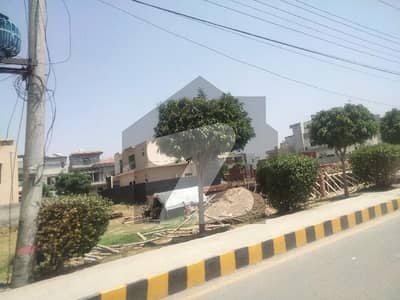 3 Marla Plot For Sale In Bismillah Housing Scheme Very Reasonable Price