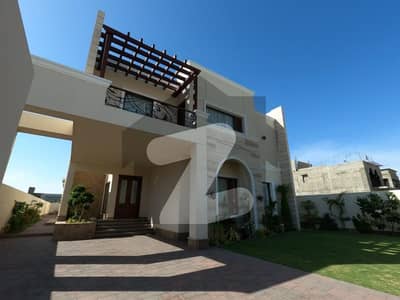 A House Of 1000 Square Yards In Rs. 550000000