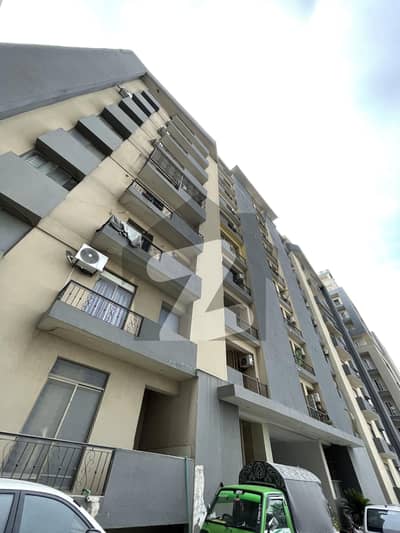 One Bed Room Flat Available For Sale In E11/4 Makkah Tower