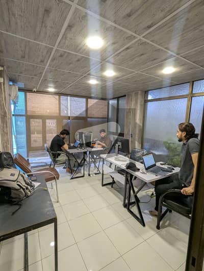 گلشنِ اقبال - بلاک 13 اے گلشنِ اقبال,گلشنِ اقبال ٹاؤن,کراچی میں 4 مرلہ Studio دفتر 70.0 ہزار میں کرایہ پر دستیاب ہے۔