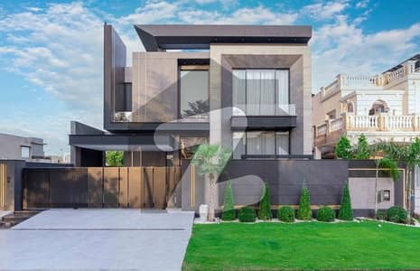 House Sized 1 Kanal Is Available For sale In DHA Phase 7 - Block W