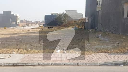 1 Kanal Residential Plot Phase 8 Block V For Sale Prime Location