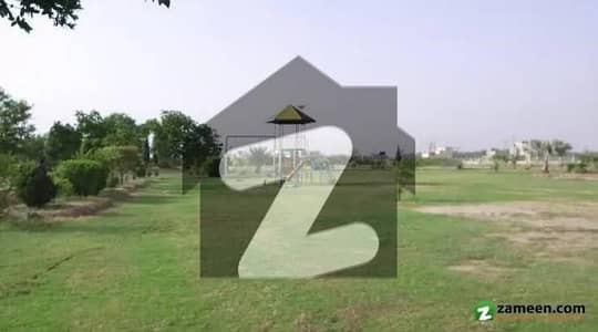 Beautiful Location 1 Kanal Plot LDA Approved Near Masjid Near Main Market Main 100ft Road