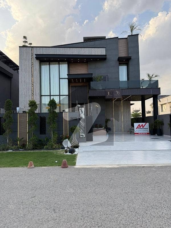 Beautiful 1 Kanal Family House for Rent Beautiful 1 Kanal Family House for Rent
