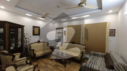 گلشنِ اقبال - بلاک 2 گلشنِ اقبال,گلشنِ اقبال ٹاؤن,کراچی میں 3 کمروں کا 10 مرلہ بالائی پورشن 4.1 کروڑ میں برائے فروخت۔ گلشنِ اقبال - بلاک 2 گلشنِ اقبال,گلشنِ اقبال ٹاؤن,کراچی میں 3 کمروں کا 10 مرلہ بالائی پورشن 4.1 کروڑ میں برائے فروخت۔