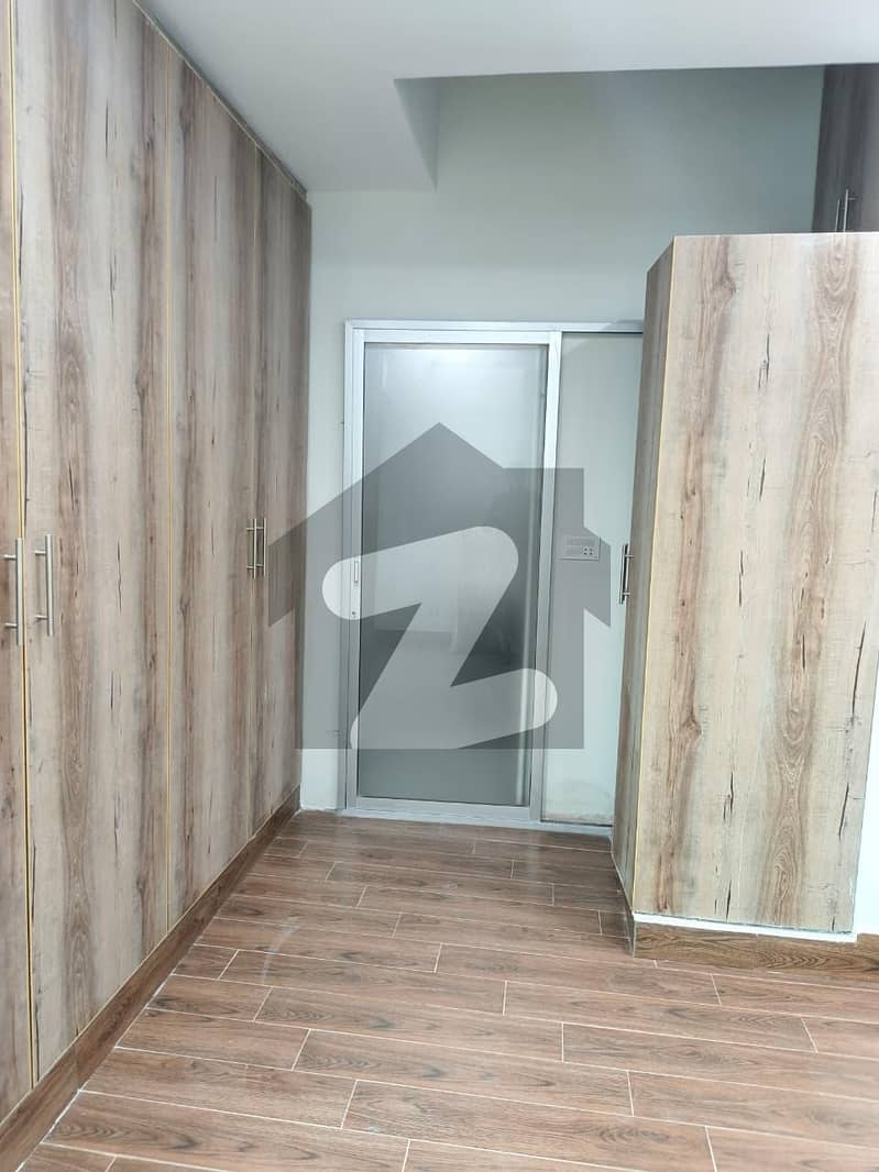Prime Location Ideal Flat For sale In Peshawar Road Prime Location Ideal Flat For sale In Peshawar Road