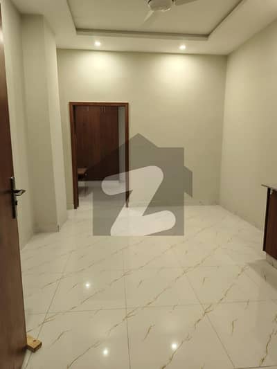 A Prime Location Flat Of 451 Square Feet In Peshawar Road