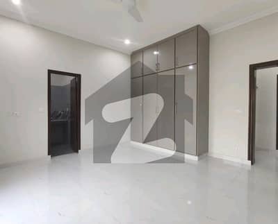 A Stunning House Is Up For Grabs In Bahria Town - Sector E Lahore
