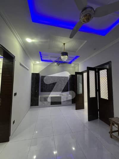 UPPER PORTION AVAILABLE FOR RENT IN I-11