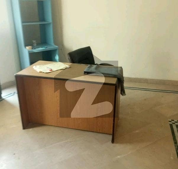 10 Marla House For sale In Rs. 90000000 Only 10 Marla House For sale In Rs. 90000000 Only