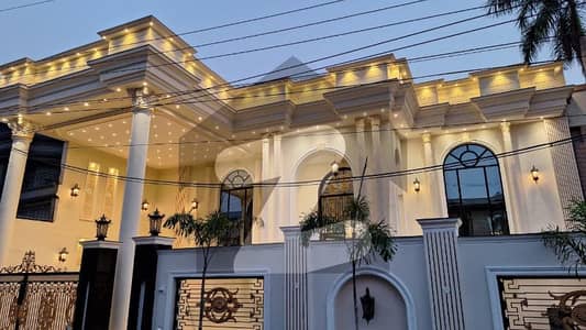 ایسٹ کینال روڈ کینال روڈ,فیصل آباد میں 7 کمروں کا 1 کنال مکان 11.0 کروڑ میں برائے فروخت۔