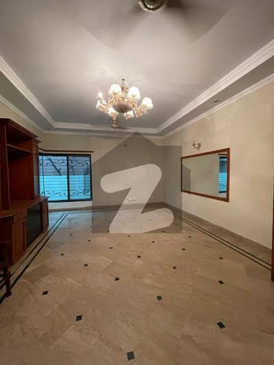 1 Kanal Lower Portion for Rent in Phase 4