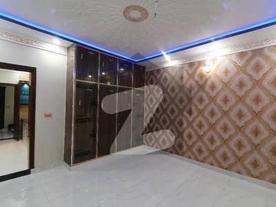10 Marla House In LDA Avenue Is Available For Sale