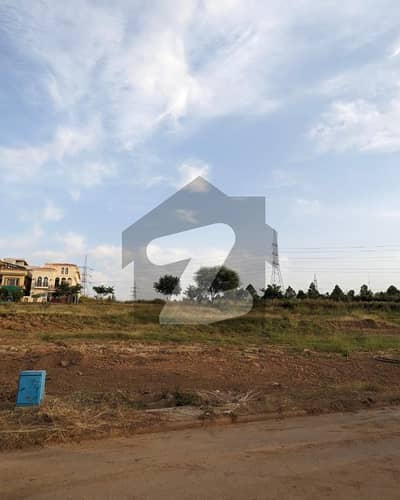 DHA Phase 3 Sector B Street 9, 25 Marla Plot with Great Future Potential