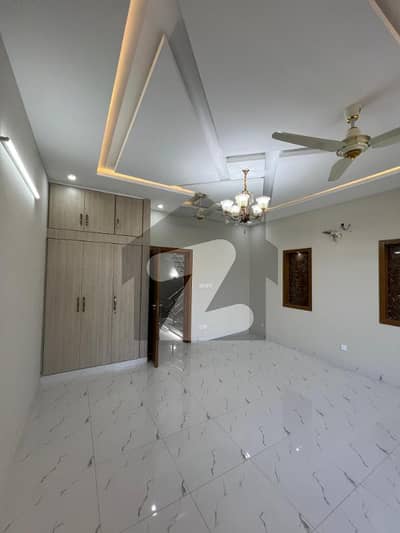 Brand New 10 Marla Upper Portion For Rent