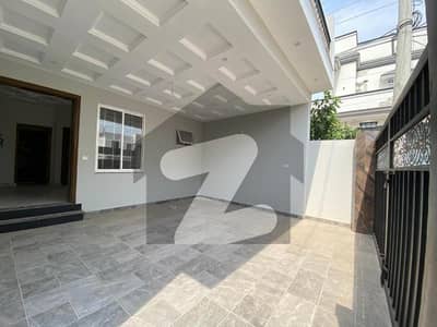 7.5 Marla Brand New Luxury First Shifting Double Story House For Rent In Model Town