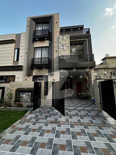 5 Marla Brand New House for Sale in Executive Block, Park View City Lahore | 40 Ft Road