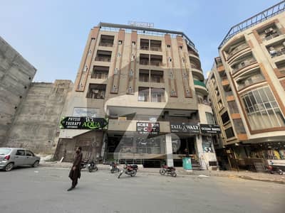 بحریہ ٹاؤن ۔ سوِک سینٹر بحریہ ٹاؤن فیز 4,بحریہ ٹاؤن راولپنڈی,راولپنڈی میں 2 مرلہ Studio دکان 1.25 کروڑ میں برائے فروخت۔