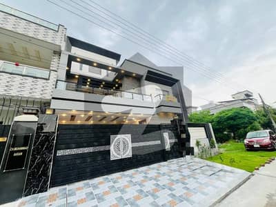 10 Marla Brand New House for sale in UET housing society