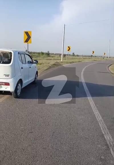 جھلم روڈ چکوال میں 15 کنال کمرشل پلاٹ 1.8 لاکھ میں برائے فروخت۔