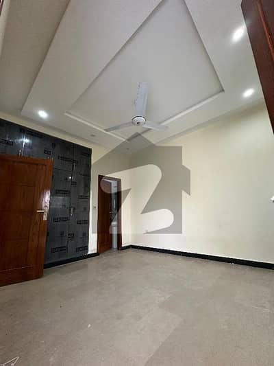 25x40 4 Marla Prime Location House For Sale in G-13/1