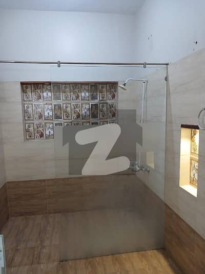ڈی ایچ اے فیز 7 ڈی ایچ اے ڈیفینس,کراچی میں 3 کمروں کا 1 کنال زیریں پورشن 2.45 لاکھ میں کرایہ پر دستیاب ہے۔