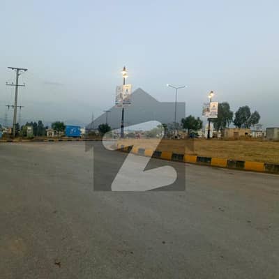 1Kanal Plot Very Reasonable Price Available For Sale Sector E-16/2 Cabinet Division (CDECHS),
