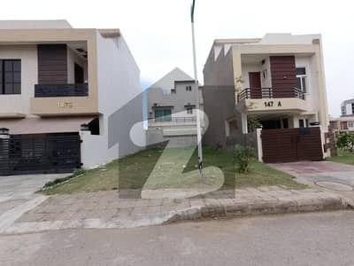 بحریہ ٹاؤن فیز 8 ۔ بلاک ایم بحریہ ٹاؤن فیز 8,بحریہ ٹاؤن راولپنڈی,راولپنڈی میں 5 مرلہ رہائشی پلاٹ 92.0 لاکھ میں برائے فروخت۔ بحریہ ٹاؤن فیز 8 ۔ بلاک ایم بحریہ ٹاؤن فیز 8,بحریہ ٹاؤن راولپنڈی,راولپنڈی میں 5 مرلہ رہائشی پلاٹ 92.0 لاکھ میں برائے فروخت۔