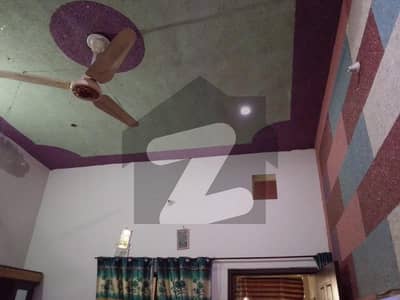 مدینہ ٹاؤن فیصل آباد میں 4 کمروں کا 2 مرلہ مکان 85.0 لاکھ میں برائے فروخت۔