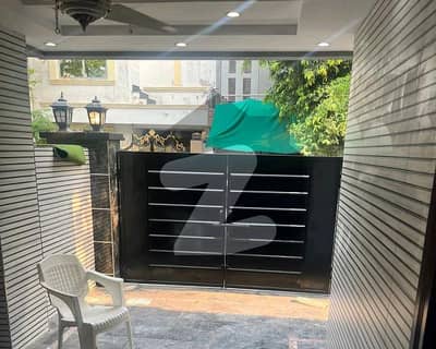 Affordable House For sale In Paragon City - Orchard 1 Block