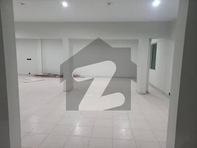 2000 Square Feet Office In Central DHA Phase 4 For rent