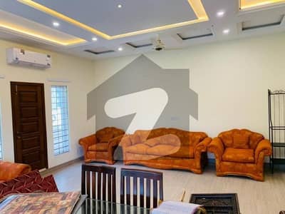 LUXURY HOUSE FOR RENT IN F-7