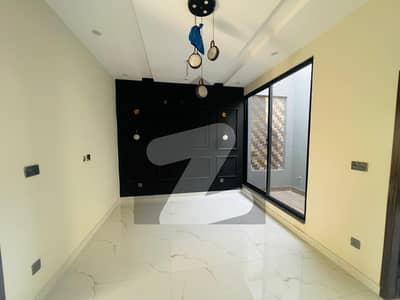 5 Marla Upper Portion Rent In Formanites
