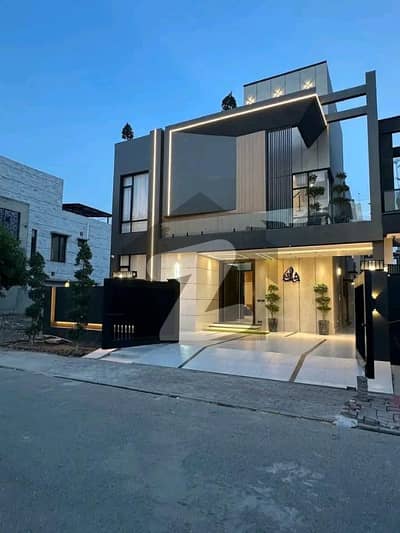 10 Marla Luxury House Is Available For Rent In Bahria Town Lahore
