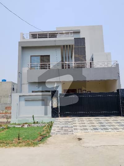 10 Marla Good Looking House Available