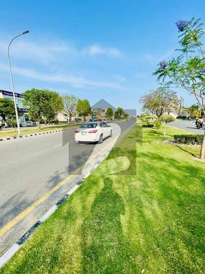5 Marla Plot In Lake City M7C1 | Ready To Build | Prime Spot