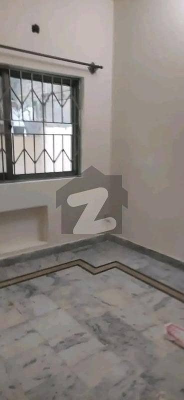 جی ۔ 11 اسلام آباد میں 2 کمروں کا 5 مرلہ بالائی پورشن 67.0 ہزار میں کرایہ پر دستیاب ہے۔