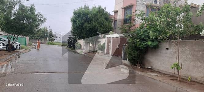 19th Street D-Cutting 2nd Belt 500 Yards Residential West Open 45x100 Corner Plot Zone-B