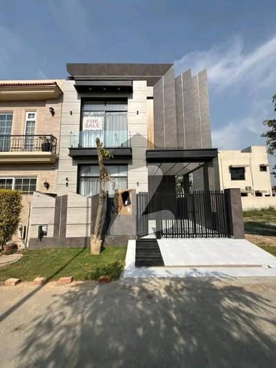 5 Marla Luxury House Is Available For Rent In Bahria Town Lahore
