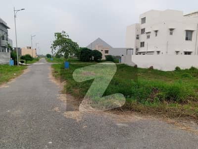 Gated Community In DHA E-Extension Sector At Beautiful Location 5 Marla Plot For Sale