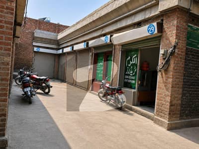 Prime Commercial Shop In Old Galla Mandi-Qila Dedar Singh For Sale