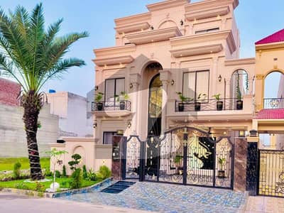 واپڈا ٹاؤن گوجرانوالہ میں 7 کمروں کا 1 کنال مکان 1.5 لاکھ میں کرایہ پر دستیاب ہے۔
