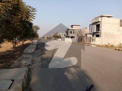 Ideal Location 5 Marla Plot For Sale Easy Access To 120 Feet Wide Main Road