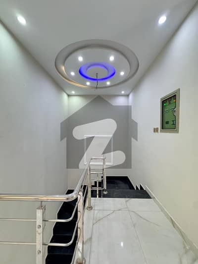 10 Marla uppar portion for rent