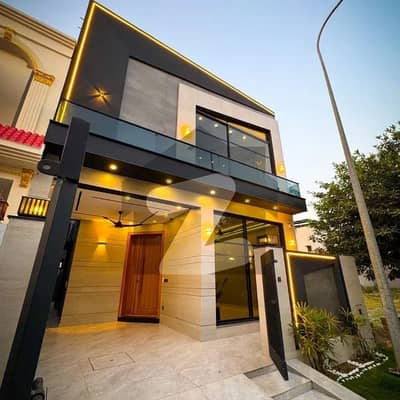 * 5 Marla Dream House With Premium Finishing For Sale in DHA 9 Town