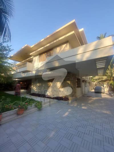 House Available For Sale In PECHS Block 6 Karachi