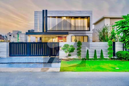 VERY CLOSE TO DHA RAYA 01 KANAL TOP NOTCH LUXURY HOUSE AVAILABLE FOR SALE
