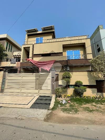 10 Marla Used House Brand New Jasa Wapda Gas Available For Sale Al Rehman Garden Phase2 +Soler 6KV