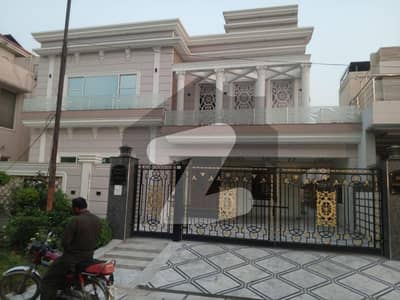 1 Kanal Full House for Rent with Basement